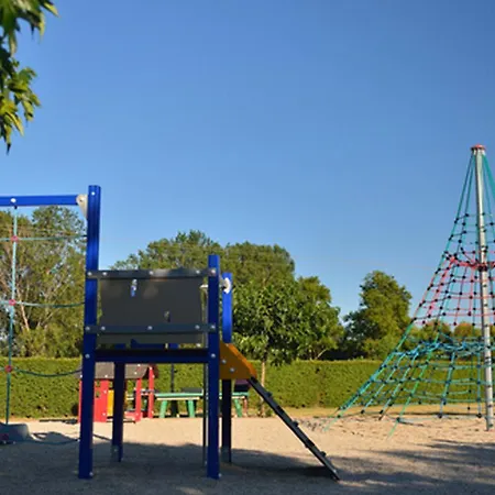 מלון דירות Azureva Cyprien