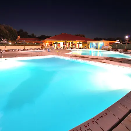 Azureva Cyprien Aparthotel 3*