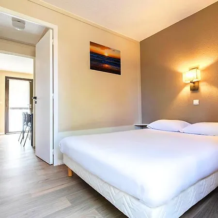 Aparthotel Azureva Cyprien 3*