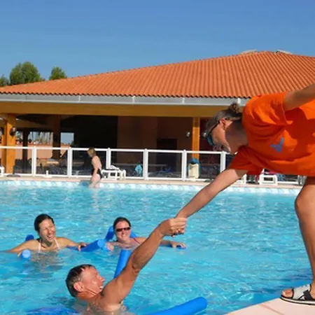Azureva Cyprien Appart hôtel 3*